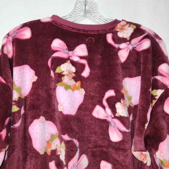 Strawberry shortcake fleece sweatshirt women's size small - Picture 6 of 6